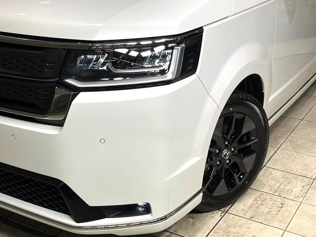 �yLED�w�b�h���C�g�z���V����ԑ��s�����ǍD�Ȏ��E���m�ۂ����S���ĉ^�]�ł��鍂�P�xLED�w�b�h���C�g�𑕔�!�_�����x�������A����d�͂��}�����Ă��܂��B