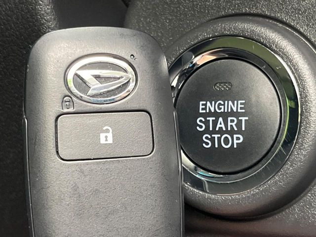 �y�L�[�t���[�V�X�e���z�J�o����|�P�b�g�ɓ��ꂽ�܂܂ł��h�A�̎{���E�������\�ȃX�}�[�g�L�[�𑕔��B�G���W���̃I���E�I�t�����J�M�����o���K�v����������Ƃ��Ă��֗��ł���