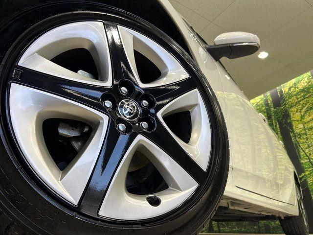 �y����17�C���`�A���~�z�C�[���z�O�ςɃ}�b�`���������A���~�z�C�[���𑕒����Ă���܂��B�e��ЊO�A���~�z�C�[����A�X�^�b�h���X�^�C�����戵�����Ă���܂��B���񂲑��k����������