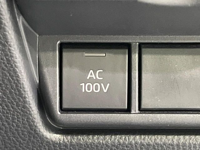 �y�A�N�Z�T���[�R���Z���g�z�L�����v��X�|�[�c�A�A�E�g�h�A�ł̃A�N�e�B�r�e�B�͂������A�ЊQ�E��d�̍ۂɏ����ɂ��Ȃ�AC100V�R���Z���g�𑕔���P�[�^�C��^�u���b�g�A�Q�[���@��̏[�d�ɂ���