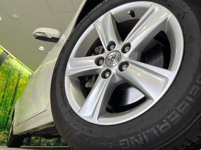 �y����16�C���`�A���~�z�C�[���z�O�ςɃ}�b�`���������A���~�z�C�[���𑕒����Ă���܂��B�e��ЊO�A���~�z�C�[����A�X�^�b�h���X�^�C�����戵�����Ă���܂��B���񂲑��k����������