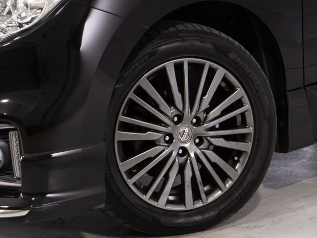 ���^�C�����������D�݂̃��[�J-��f�U�C���̃z�C�[���ւ̊����������Ă���܂�!