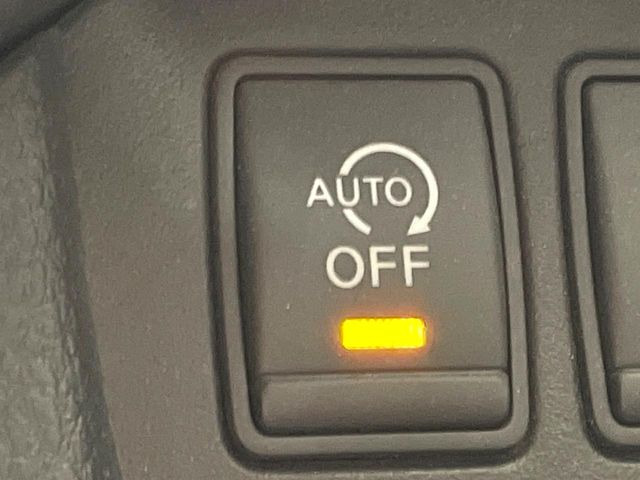 �y�A�C�h�����O�X�g�b�v�z�ԐM����a�؂Œ�Ԃ����ۂɃG���W�����~���A���ʂȔR���̏����}���܂��B�R��������ی�ɂȂ���@�\��G���W���̓u���[�L�𗣂��΍Ďn�����܂��B