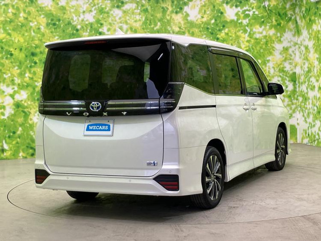 ヴォクシー1.8 ハイブリッド S-Z