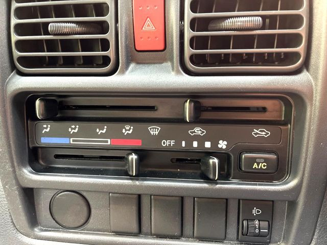 �����~�������Ă��S�Ȃɉ��K�ȋ󒲂�͂��Ă����A�_�C�������G�A�R���𑕔���