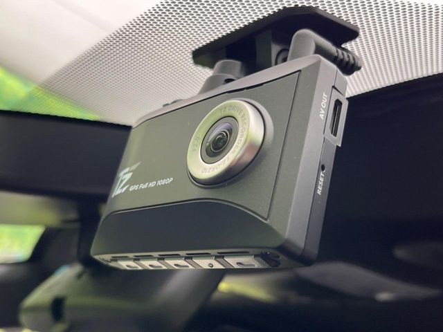 �y�h���C�u���R�[�_�[�z�h���C�u���R�[�_�[����!���s���͂������A������^�]�⎖�̂ɑ��������ہA�f���ŋL�^���A����̃��X�N�ɔ����܂��B���L�^�pSD�J�[�h�͂��q�l�����g�ł��������������K�v������܂��B