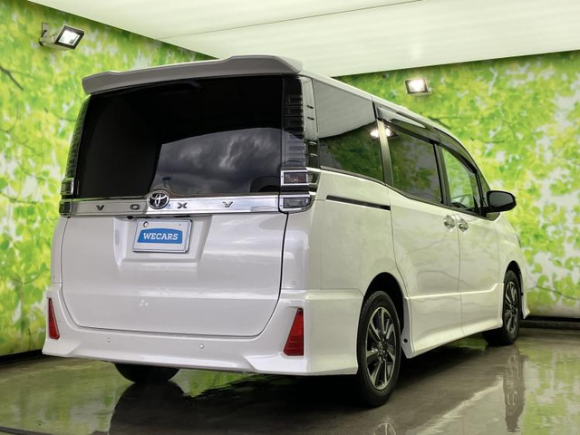 ヴォクシー2.0 ZS 煌III