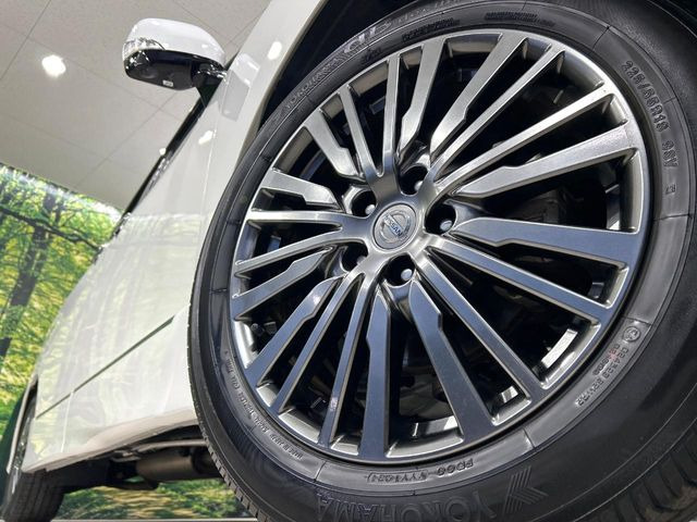 �y����18�C���`�A���~�z�C�[���z�O�ςɃ}�b�`���������A���~�z�C�[���𑕒����Ă���܂��B�e��ЊO�A���~�z�C�[����A�X�^�b�h���X�^�C�����戵�����Ă���܂��B���񂲑��k����������