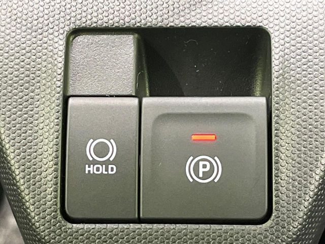 �y�I�[�g�u���[�L�z�[���h�z�M���҂���a�؂Œ�Ԏ��Ƀu���[�L���瑫�𗣂��Ă��A��~��Ԃ�ێ����Ă���܂��B�O�i����Ƃ��̓A�N�Z���𓥂߂Ύ����ŉ��������̂ň��S��X���^�]���y�ɂȂ�܂���