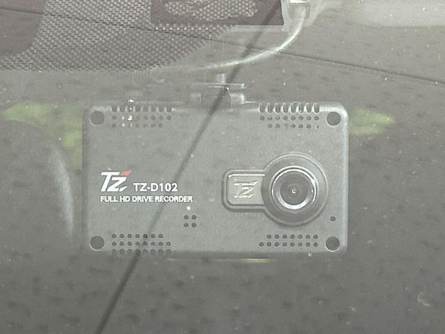 �y�h���C�u���R�[�_�[�z�h���C�u���R�[�_�[����!���s���͂������A������^�]�⎖�̂ɑ��������ہA�f���ŋL�^���A����̃��X�N�ɔ����܂��B���L�^�pSD�J�[�h�͂��q�l�����g�ł��������������K�v������܂��B