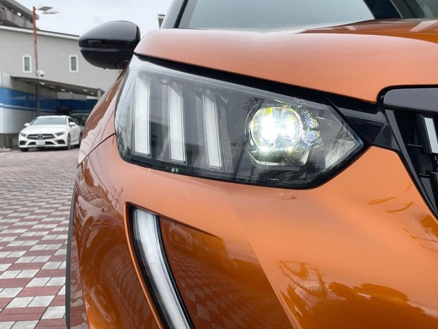 ��LED�w�b�h���C�g:��ԑ��s�����ǍD�Ȏ��E���m�ۂ����S���ĉ^�]�ł��鍂�P�xLED�w�b�h���C�g�𑕔�!�_�����x�������A����d�͂��}�����Ă��܂��B