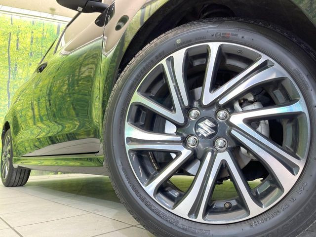 �y����16�C���`�A���~�z�C�[���z�O�ςɃ}�b�`���������A���~�z�C�[���𑕒����Ă���܂��B�e��ЊO�A���~�z�C�[����A�X�^�b�h���X�^�C�����戵�����Ă���܂��B���񂲑��k����������