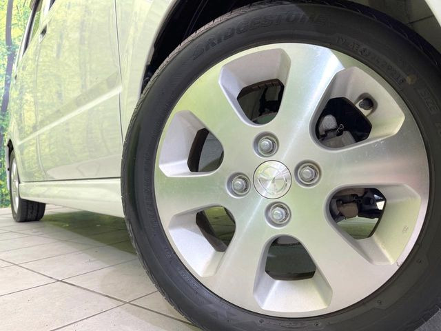 �y����14�C���`�A���~�z�C�[���z�O�ςɃ}�b�`���������A���~�z�C�[���𑕒����Ă���܂��B�e��ЊO�A���~�z�C�[����A�X�^�b�h���X�^�C�����戵�����Ă���܂��B���񂲑��k����������