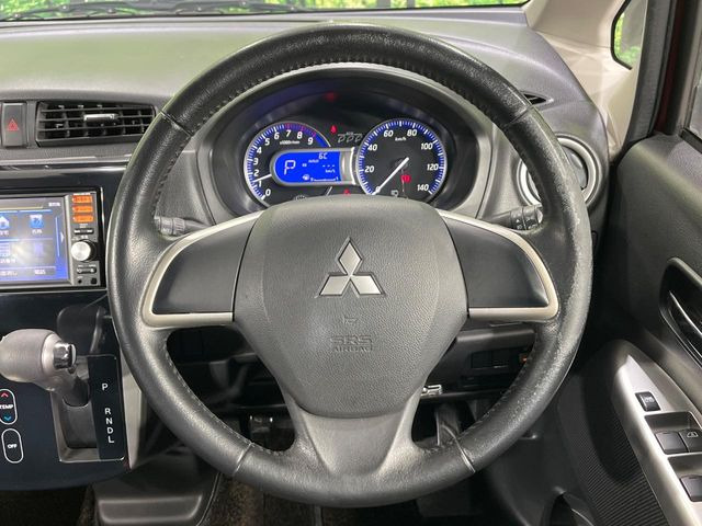 �y�����v�����X�e�A�����O�z�㎿�Ȋv���g�p���邱�ƂŁA��ɂ����������݂ƂĂ��^�]���₷���n���h���ł���