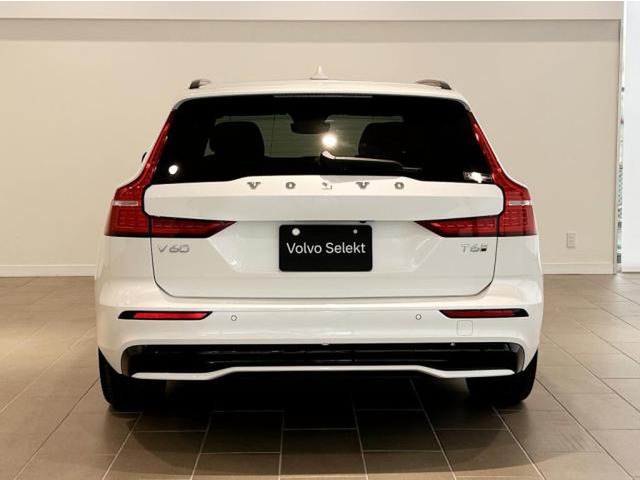 V60ウルトラ T6  AWD プラグインハイブリッド 4WD