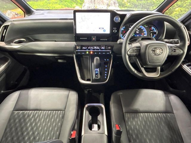 ノア1.8 ハイブリッド S-Z