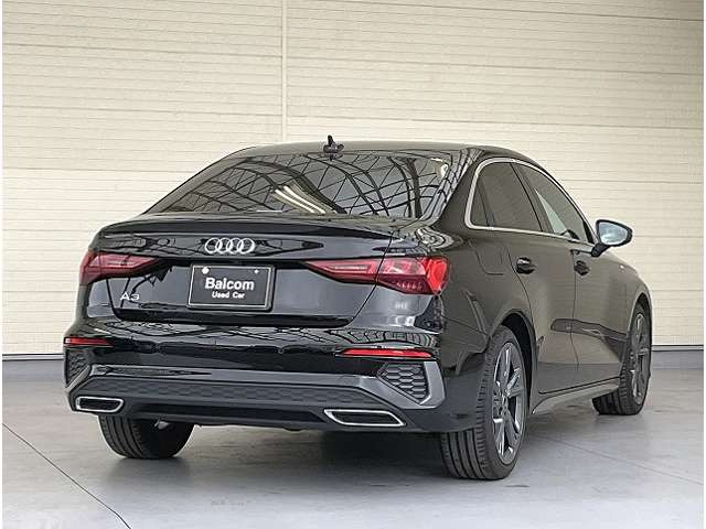 A3セダン30 TFSI Sライン