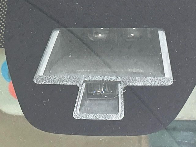 �y�X�Y�L �Z�[�t�e�B�T�|�[�g�z���s���ɑO���̎ԗ�����F�����A�Փ˂������Ȏ��͌x��ƃu���[�L�ŏՓˉ���Ɣ�Q�y�����A�V�X�g�B�����S�Ƀh���C�u�����y���݂��������܂��B