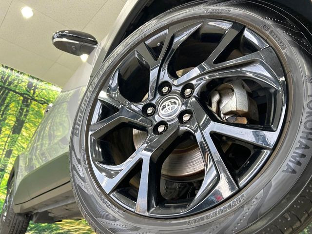 �y����18�C���`�A���~�z�C�[���z�O�ςɃ}�b�`���������A���~�z�C�[���𑕒����Ă���܂��B�e��ЊO�A���~�z�C�[����A�X�^�b�h���X�^�C�����戵�����Ă���܂��B���񂲑��k����������