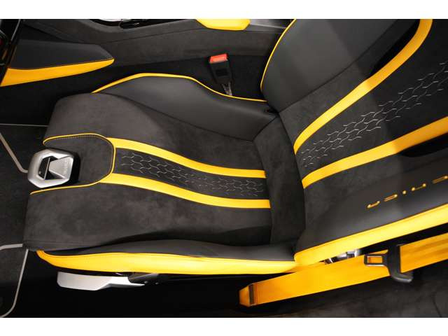 �Z���^�[�}�[�N�t�A���J���^�[���}���`�t�@���N�V�����X�e�A�����O�̗p�B���삷�邽�тɁA�e�N�j�J��&ldquo;���銽��&rdquo;��ǋ��������f���ł��邱�Ƃ������ł��܂��B