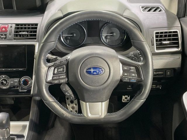 �y�����v�����X�e�A�����O�z�㎿�Ȋv���g�p���邱�ƂŁA��ɂ����������݂ƂĂ��^�]���₷���n���h���ł���