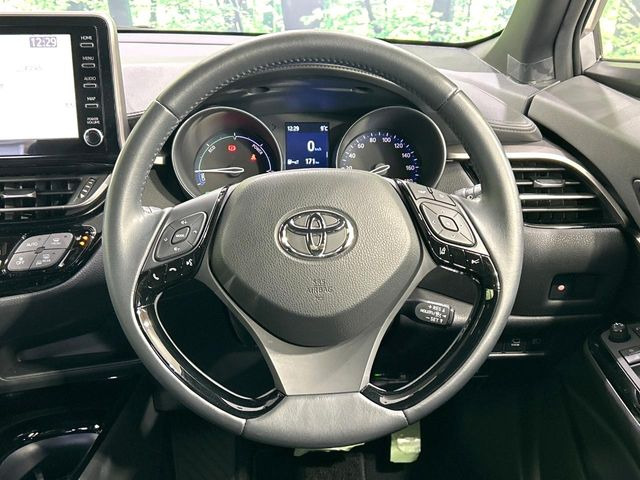 �y�����v�����X�e�A�����O�z�㎿�Ȋv���g�p���邱�ƂŁA��ɂ����������݂ƂĂ��^�]���₷���n���h���ł���