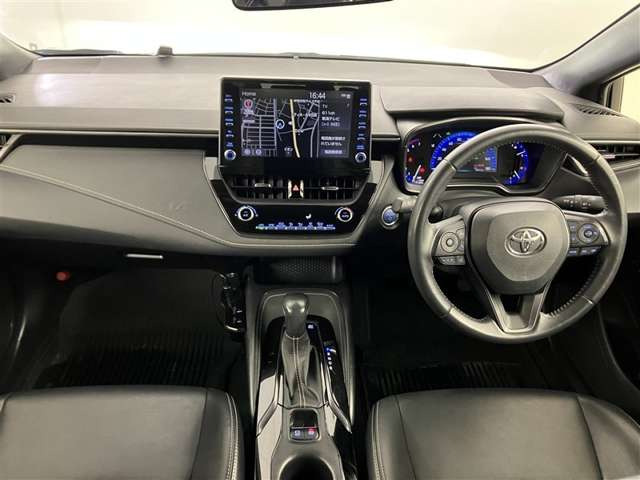 カローラツーリング1.8 ハイブリッド W×B