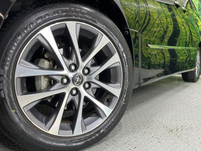 �y�����A���~�z�C�[���z�O�ςɃ}�b�`���������A���~�z�C�[���𑕒����Ă���܂��B�e��ЊO�A���~�z�C�[����A�X�^�b�h���X�^�C�����戵�����Ă���܂��B���񂲑��k����������