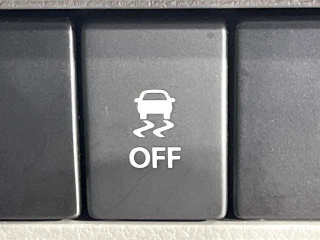 �y������h�~���u�z�ԗ��̉���������m����ƁA�����I�Ɏԗ��̐i�s������ۂ悤�Ɏԗ��𐧌䂵�܂��B�J�̓��ȂǊ���₷���H�ʏ󋵂ł����S�ȉ^�]���\�ł��B