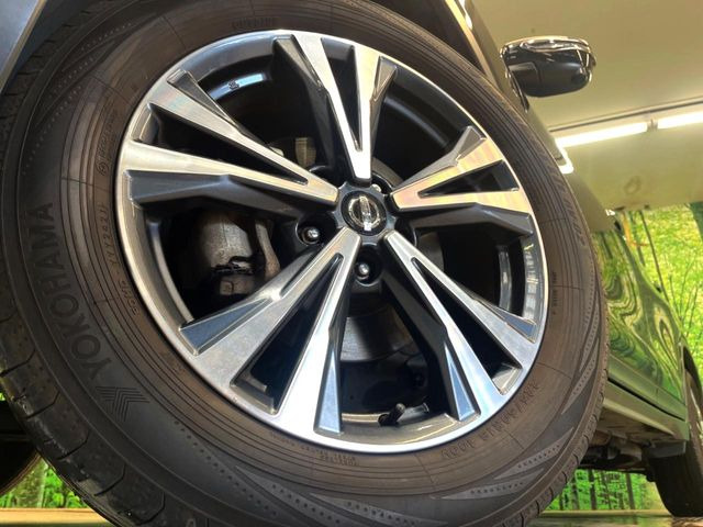 �y�����A���~�z�C�[���z�O�ςɃ}�b�`���������A���~�z�C�[���𑕒����Ă���܂��B�e��ЊO�A���~�z�C�[����A�X�^�b�h���X�^�C�����戵�����Ă���܂��B���񂲑��k����������