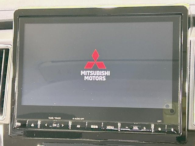 �y���[�J�[����10�^�i�r�z�C���e���A�ɗn�����ރX�^�C���b�V���ȁu��p�݌v�v���[�J�[�i�r�𑕔��􎋔F���⑀�쐫�ȂǊ�{���\�ɂ��D��A���㎿�ȃJ�[���C�t�����y���݂��������܂��B