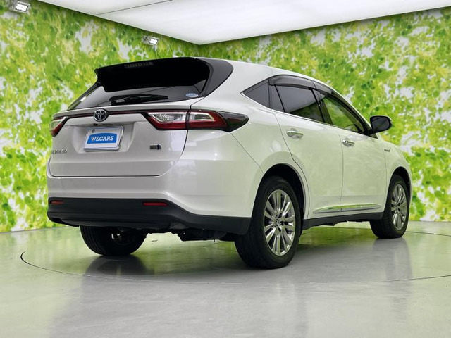 ハリアー2.5 ハイブリッド E-Four プレミアム 4WD