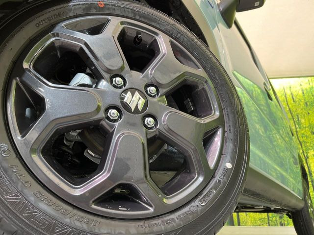 �y����15�C���`�A���~�z�C�[���z�O�ςɃ}�b�`���������A���~�z�C�[���𑕒����Ă���܂��B�e��ЊO�A���~�z�C�[����A�X�^�b�h���X�^�C�����戵�����Ă���܂��B���񂲑��k����������