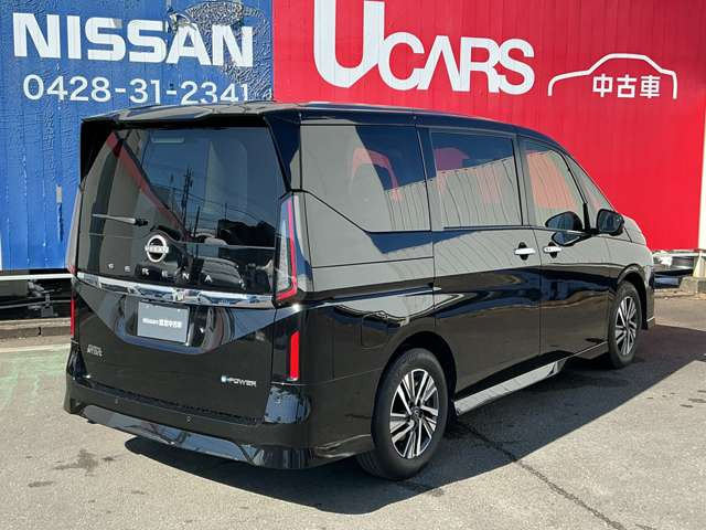 セレナ1.4 e-POWER ハイウェイスターV