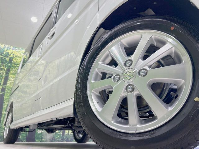 �y����14�C���`�A���~�z�C�[���z�O�ςɃ}�b�`���������A���~�z�C�[���𑕒����Ă���܂��B�e��ЊO�A���~�z�C�[����A�X�^�b�h���X�^�C�����戵�����Ă���܂��B���񂲑��k����������