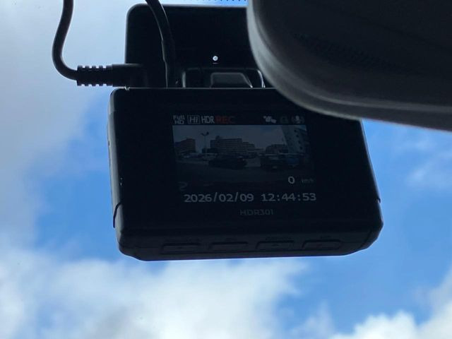 �y�h���C�u���R�[�_�[�z�h���C�u���R�[�_�[����!���s���͂������A������^�]�⎖�̂ɑ��������ہA�f���ŋL�^���A����̃��X�N�ɔ����܂��B���L�^�pSD�J�[�h�͂��q�l�����g�ł��������������K�v������܂��B