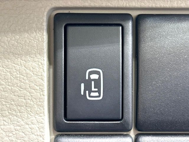 �y�p���[�X���C�h�h�A�z�X�}�[�g�L�[��^�]�Ȃ̃X�C�b�`�ŃX���C�h�h�A�̊J���\���d��������͂����ăh�A���J����K�v�������A���������q�l�ł��A�d���ו��������Ă��鎞�����N�ɊJ���߂ł��܂���