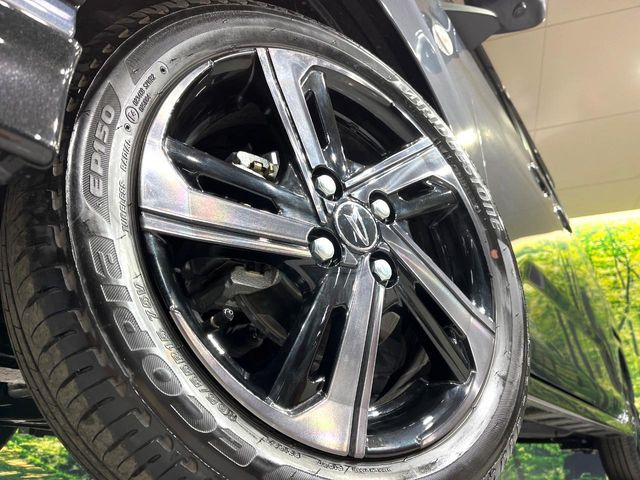 �y�����I�v�V����15�C���`�A���~�z�C�[���z�����I�v�V�����z�C�[���𑕒��B���s���\�̌���ɉ����A�O�ς����X�^�C���b�V���ɂȂ��Ă��܂��B