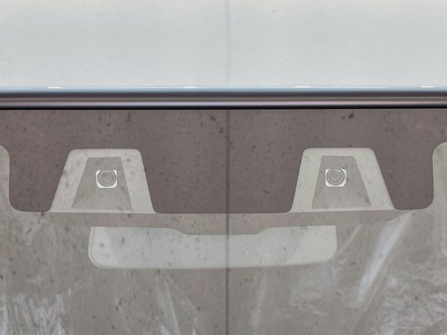 �y�X�Y�L �Z�[�t�e�B�T�|�[�g�z���s���ɑO���̎ԗ�����F�����A�Փ˂������Ȏ��͌x��ƃu���[�L�ŏՓˉ���Ɣ�Q�y�����A�V�X�g�B�����S�Ƀh���C�u�����y���݂��������܂��B