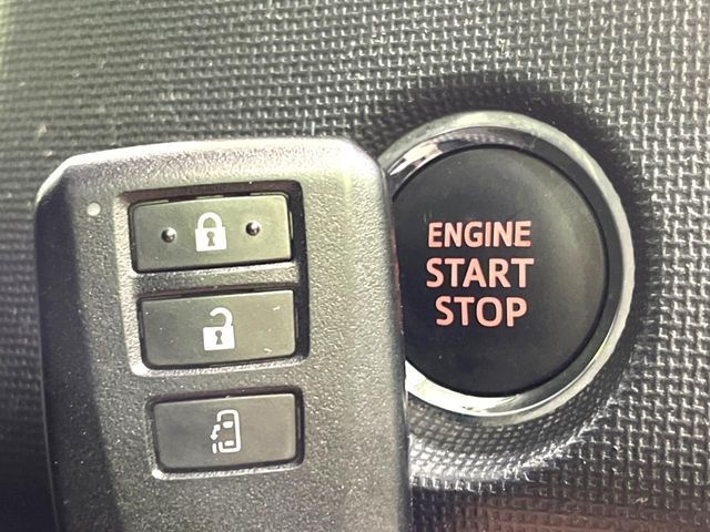 �y�X�}�[�g�L�[�z�J�o����|�P�b�g�ɓ��ꂽ�܂܂ł��h�A�̎{���E�������\�ȃX�}�[�g�L�[�𑕔��B�G���W���̃I���E�I�t�����J�M�����o���K�v����������Ƃ��Ă��֗��ł���