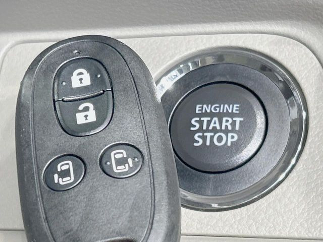 �y�L�[���X�X�^�[�g�V�X�e���z�J�o����|�P�b�g�ɓ��ꂽ�܂܂ł��h�A�̎{���E�������\�ȃX�}�[�g�L�[�𑕔��B�G���W���̃I���E�I�t�����J�M�����o���K�v����������Ƃ��Ă��֗��ł���