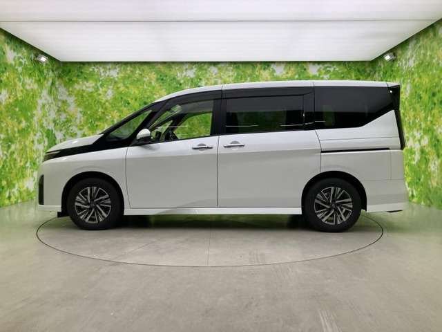 セレナ1.4 e-POWER ハイウェイスターV