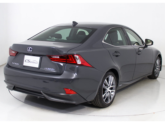 �����ʃJ���[ �h���o�C�g�O���[��BMW�ɐݒ肳��Ă���J���[�ŁA�X�|�[�e�B�[�ȕ��͋C����ϐl�C�Ȃ��F�ƂȂ��Ă���܂�!!