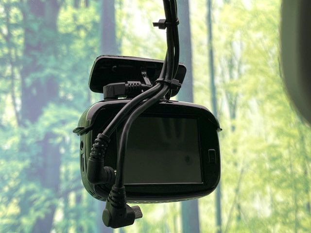 �y�h���C�u���R�[�_�[�z���S�E���S�ȃJ�[���C�t�ɕK�{�̃h���C�u���R�[�_�[�𑕔�!���s���͂������A������^�]�⎖�̂ɑ��������ۂ̏󋵂��f���ŋL�^���A����̃��X�N�ɔ����܂��B