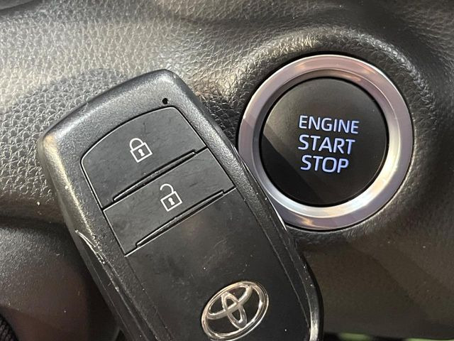 �y�X�}�[�g�L�[�z�J�o����|�P�b�g�ɓ��ꂽ�܂܂ł��h�A�̎{���E�������\�ȃX�}�[�g�L�[�𑕔��B�G���W���̃I���E�I�t�����J�M�����o���K�v����������Ƃ��Ă��֗��ł���