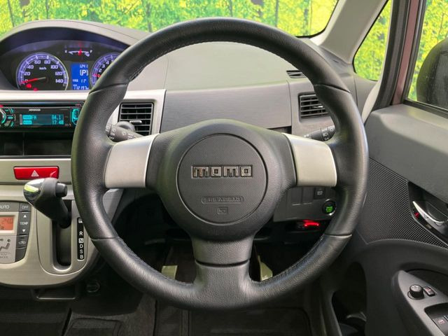 �y�����v�����X�e�A�����O�z�㎿�Ȋv���g�p���邱�ƂŁA��ɂ����������݂ƂĂ��^�]���₷���n���h���ł���