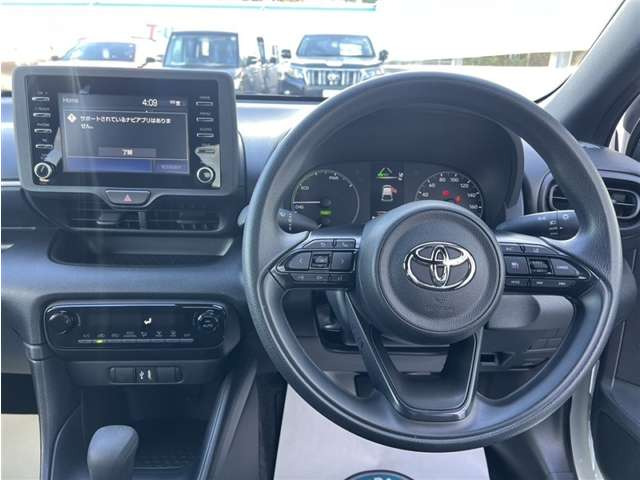 ヤリス1.5 ハイブリッド X E-Four 4WD