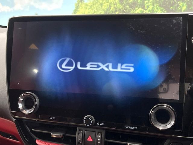 【14インチディスプレイオーディオ】画面内にオーディオ操作はもちろん、空調の調整機能なども盛り込んだ多機能なディスプレイオーディオです!スマートフォン連携はもちろん、車載ナビもお使いいただけます♪