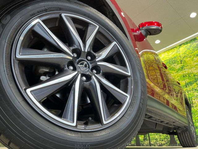 �y����19�C���`�A���~�z�C�[���z�O�ςɃ}�b�`���������A���~�z�C�[���𑕒����Ă���܂��B�e��ЊO�A���~�z�C�[����A�X�^�b�h���X�^�C�����戵�����Ă���܂��B���񂲑��k����������