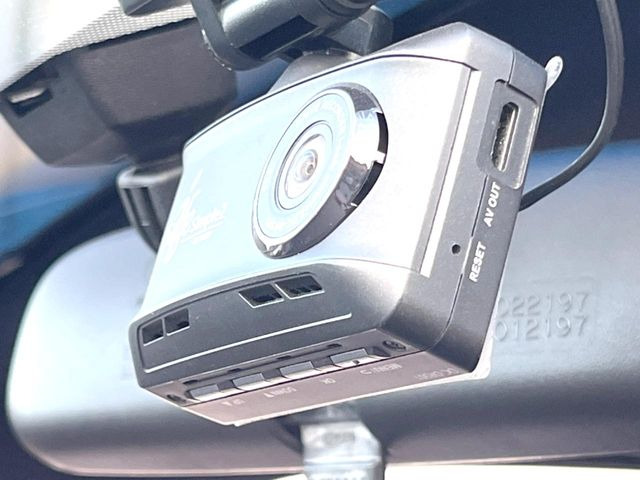 �y�h���C�u���R�[�_�[�z�h���C�u���R�[�_�[����!���s���͂������A������^�]�⎖�̂ɑ��������ہA�f���ŋL�^���A����̃��X�N�ɔ����܂��B���L�^�pSD�J�[�h�͂��q�l�����g�ł��������������K�v������܂��B